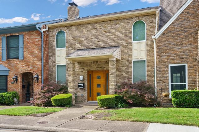 6853 Anglebluff Circle, Dallas, TX 75248