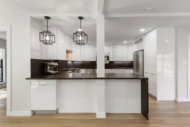 5934 Dumfries Drive, Houston, TX 77096