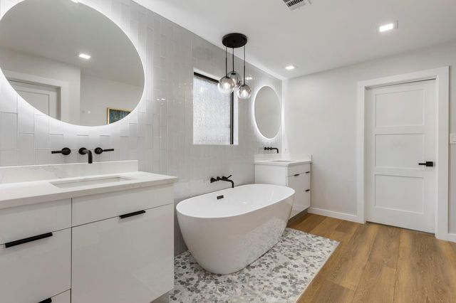 5934 Dumfries Drive, Houston, TX 77096