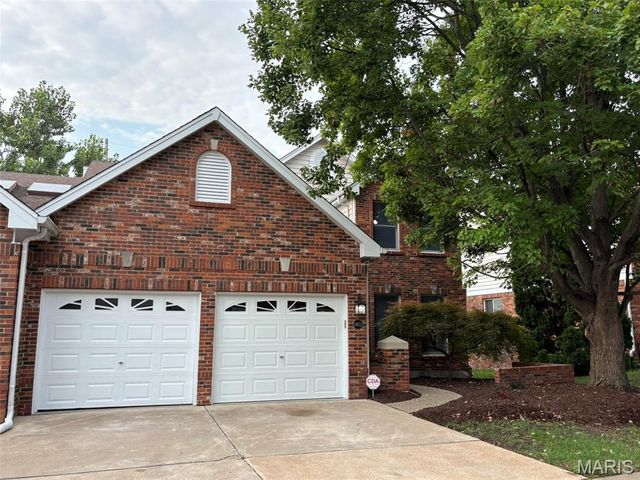 14612 Amberleigh Hill Court, Chesterfield, MO 63017
