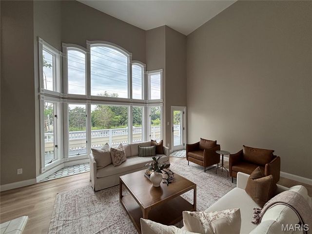 14612 Amberleigh Hill Court, Chesterfield, MO 63017