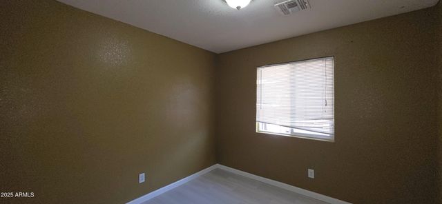 8075 W CHERRY HILLS Drive, Peoria, AZ 85345