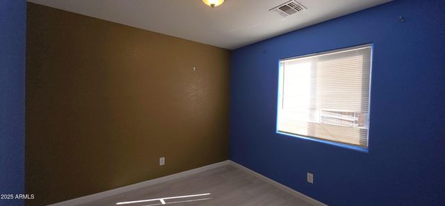 8075 W CHERRY HILLS Drive, Peoria, AZ 85345