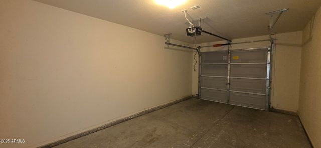 8075 W CHERRY HILLS Drive, Peoria, AZ 85345