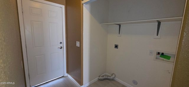 8075 W CHERRY HILLS Drive, Peoria, AZ 85345