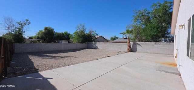 8075 W CHERRY HILLS Drive, Peoria, AZ 85345
