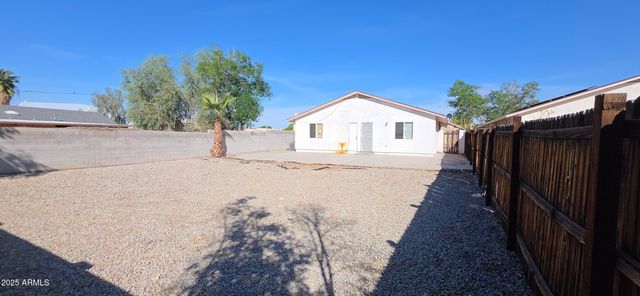 8075 W CHERRY HILLS Drive, Peoria, AZ 85345