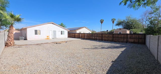 8075 W CHERRY HILLS Drive, Peoria, AZ 85345