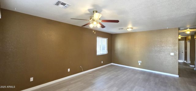 8075 W CHERRY HILLS Drive, Peoria, AZ 85345