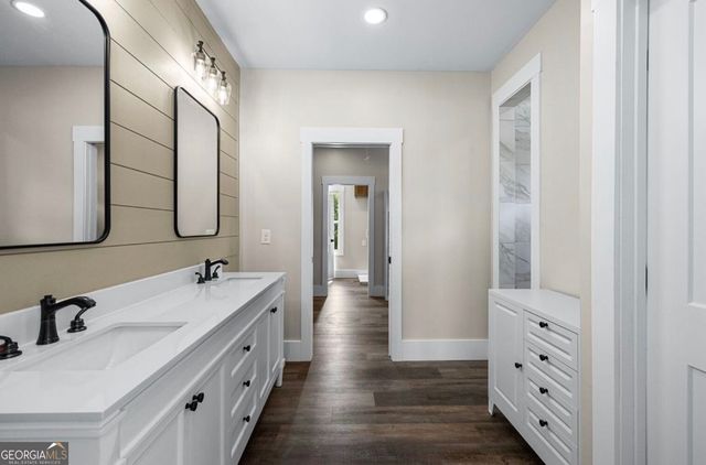 112 Lagrange Street, Newnan, GA 30263