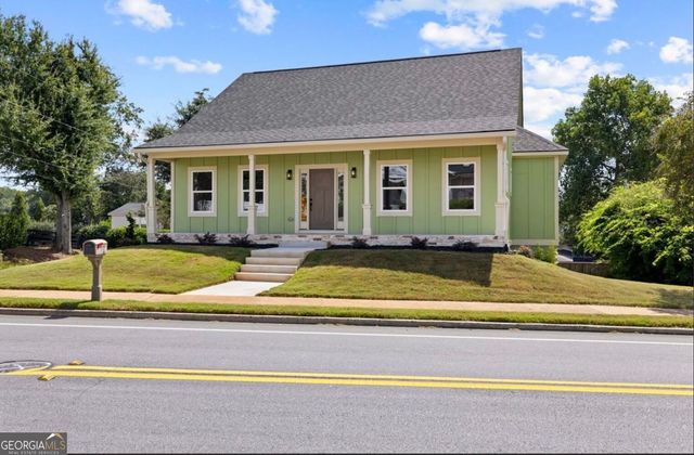 112 Lagrange Street, Newnan, GA 30263