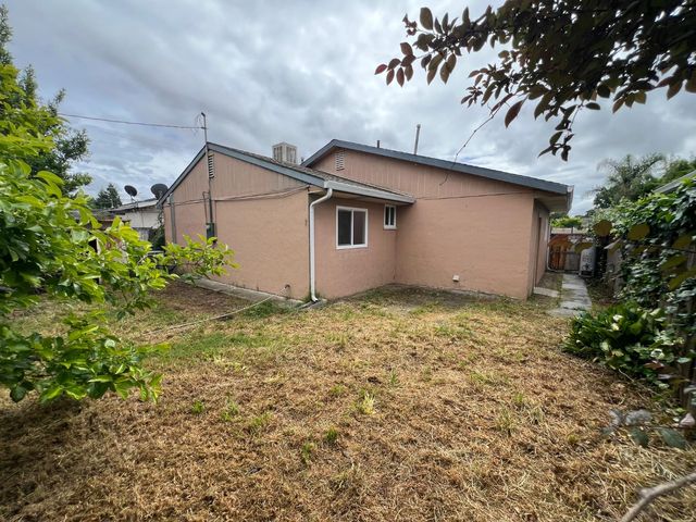 1844 Manzanita Way, West Sacramento, CA 95691