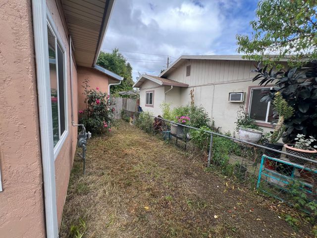 1844 Manzanita Way, West Sacramento, CA 95691