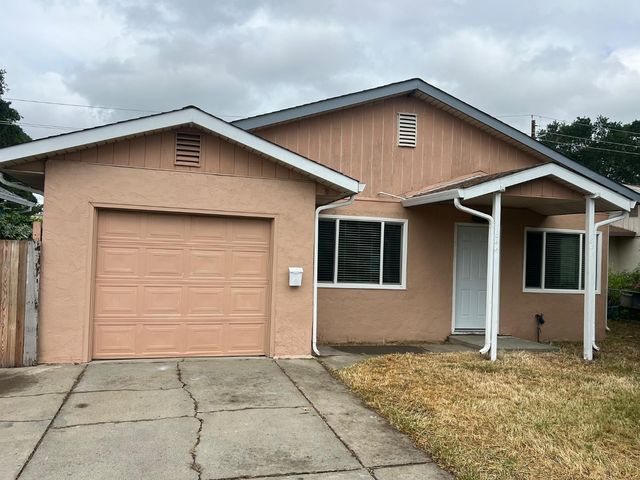 1844 Manzanita Way, West Sacramento, CA 95691