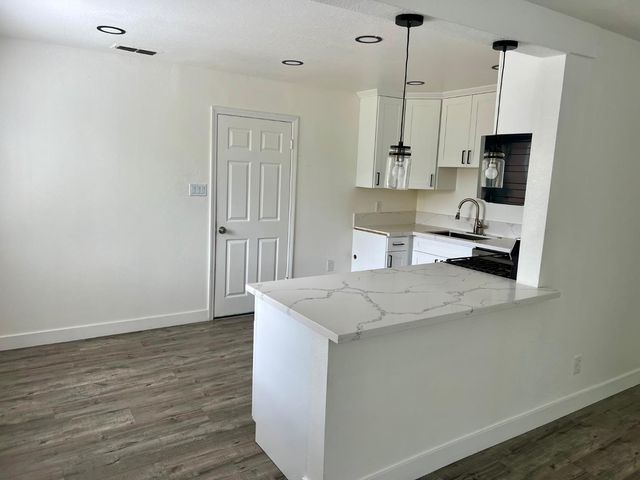 1844 Manzanita Way, West Sacramento, CA 95691