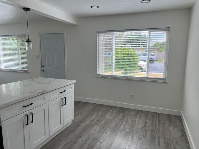 1844 Manzanita Way, West Sacramento, CA 95691