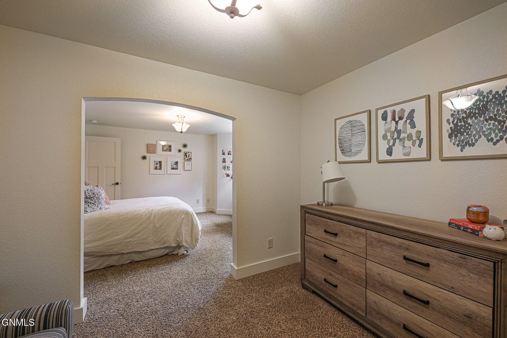 6501 Misty Waters Drive, Bismarck, ND 58503 photo 100