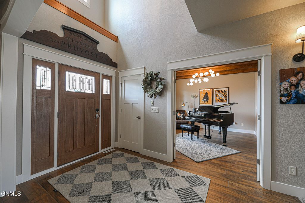 6501 Misty Waters Drive, Bismarck, ND 58503 photo 27