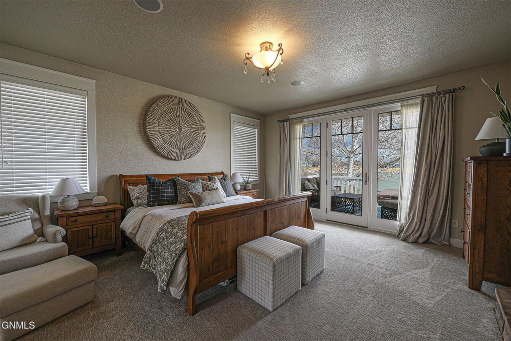 6501 Misty Waters Drive, Bismarck, ND 58503 photo 31