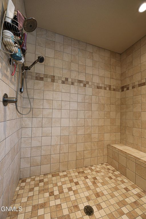 6501 Misty Waters Drive, Bismarck, ND 58503 photo 40