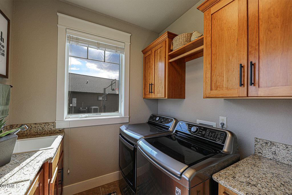 6501 Misty Waters Drive, Bismarck, ND 58503 photo 52