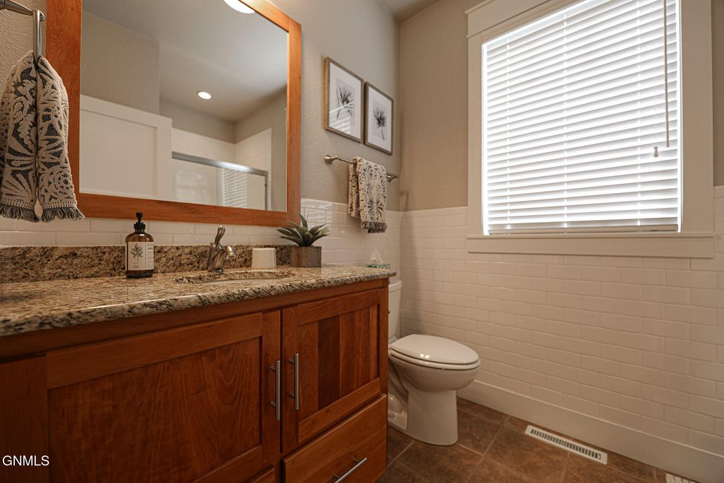 6501 Misty Waters Drive, Bismarck, ND 58503 photo 53