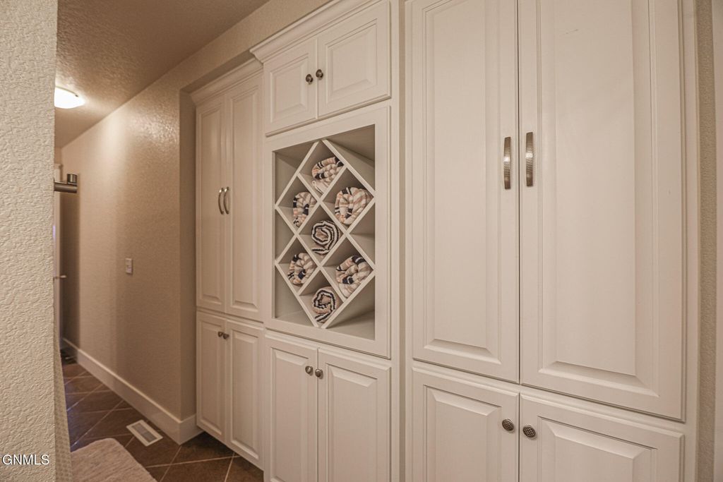 6501 Misty Waters Drive, Bismarck, ND 58503 photo 65