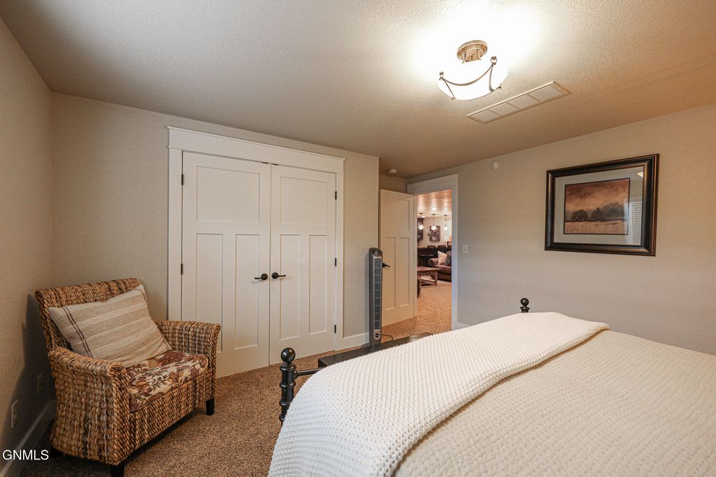 6501 Misty Waters Drive, Bismarck, ND 58503 photo 91