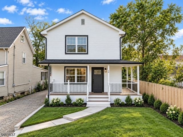 14 Van Dorn St, Keyport Boro, NJ 07735