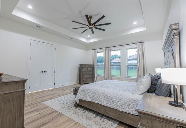 217 DEVONSHIRE, Mt Pleasant, TX 75455