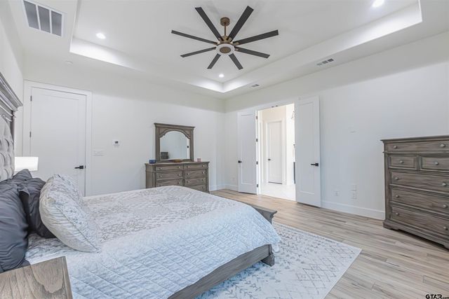 217 DEVONSHIRE, Mt Pleasant, TX 75455