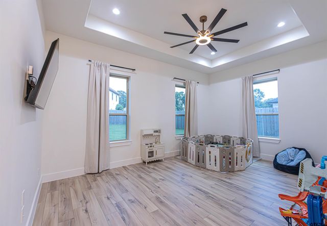 217 DEVONSHIRE, Mt Pleasant, TX 75455