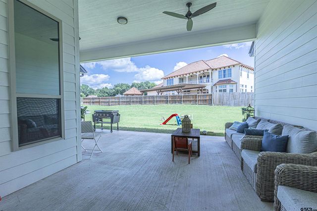 217 DEVONSHIRE, Mt Pleasant, TX 75455
