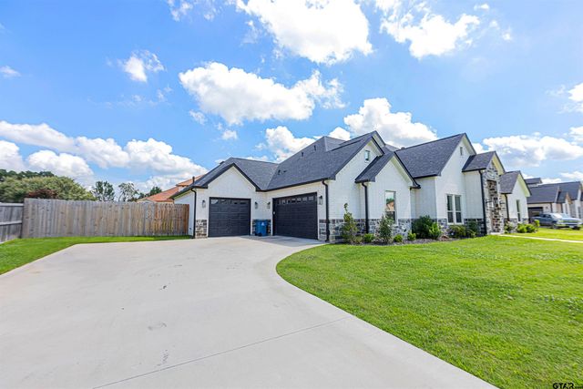 217 DEVONSHIRE, Mt Pleasant, TX 75455