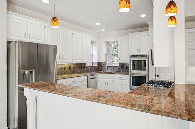 821 Blue Jay Lane, Coppell, TX 75019