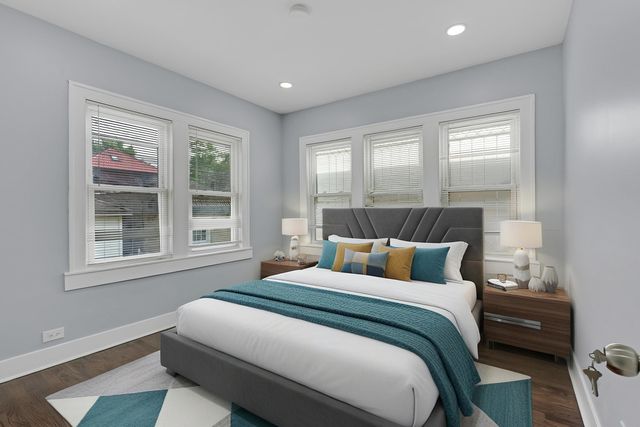 2539 W Morse Avenue, Chicago, IL 60645