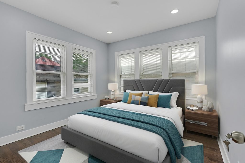2539 W Morse Avenue, Chicago, IL 60645 — photo 4