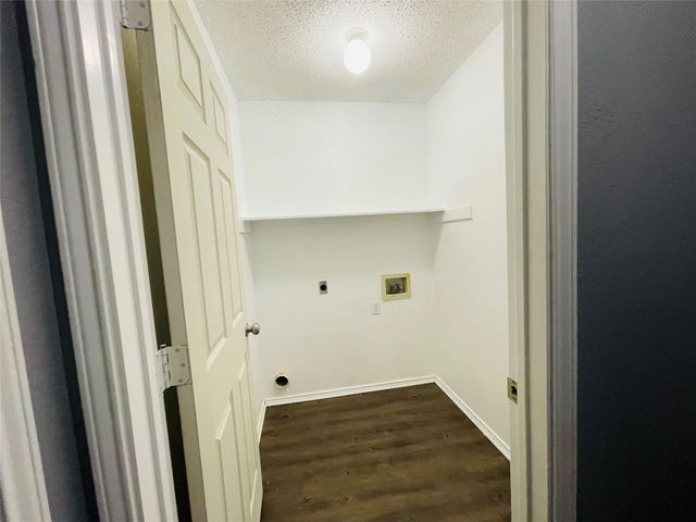 5501 White Dove Drive, Arlington, TX 76017