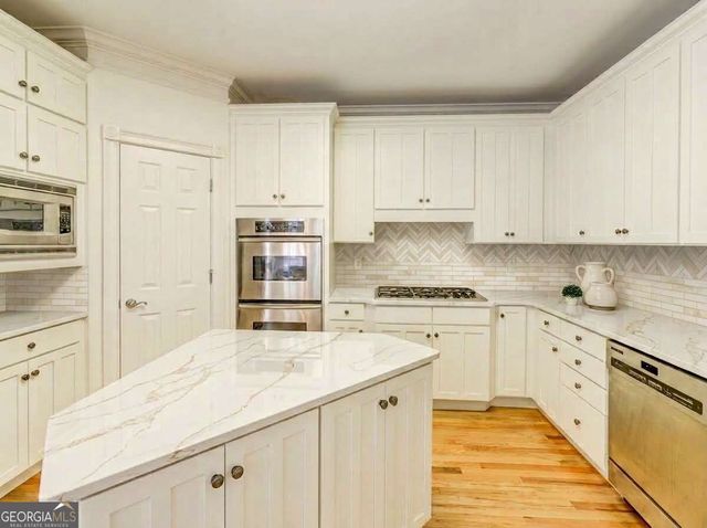 704 Longleaf Drive NE, Atlanta, GA 30342