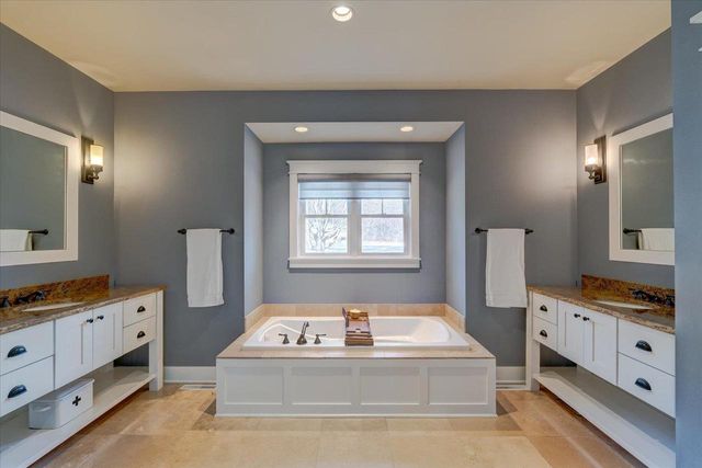 4857 Autumn Leaf Court, Waunakee, WI 53597