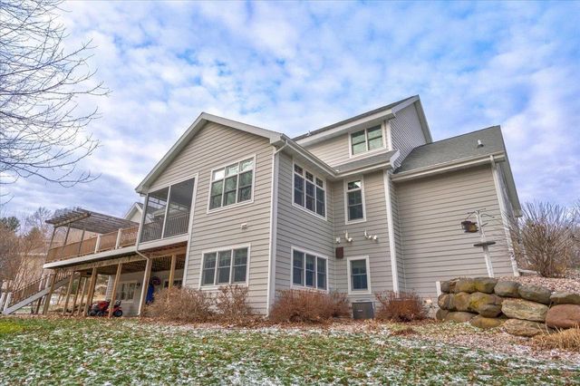 4857 Autumn Leaf Court, Waunakee, WI 53597