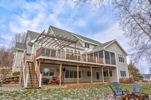 4857 Autumn Leaf Court, Waunakee, WI 53597