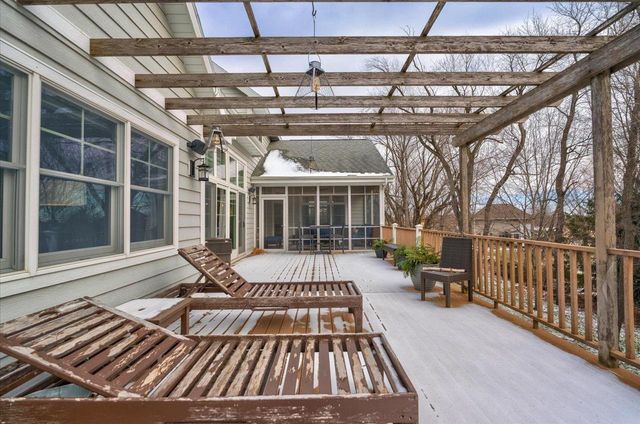 4857 Autumn Leaf Court, Waunakee, WI 53597