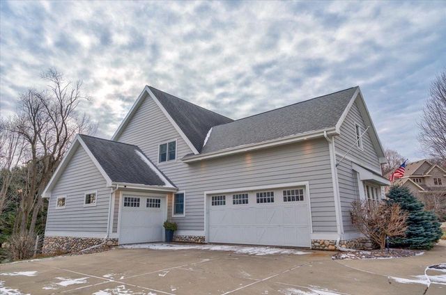 4857 Autumn Leaf Court, Waunakee, WI 53597
