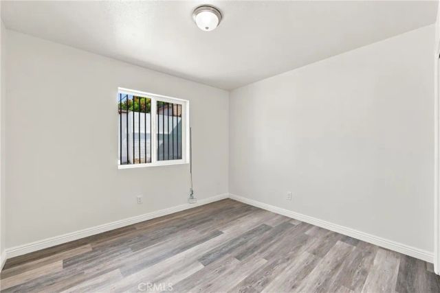 10646 S Wilton Place, Los Angeles, CA 90047