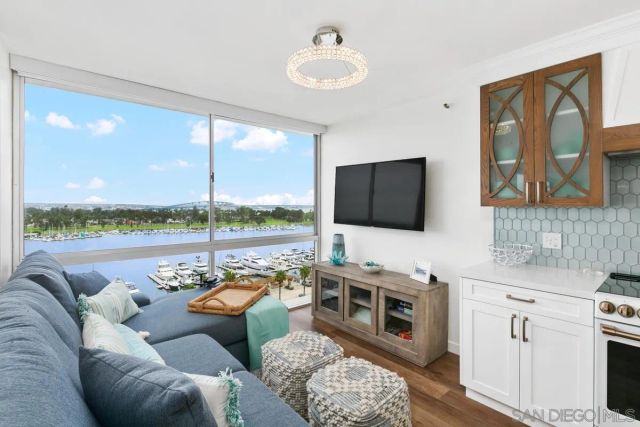 1710 Avenida Del Mundo 1007, Coronado, CA 92118