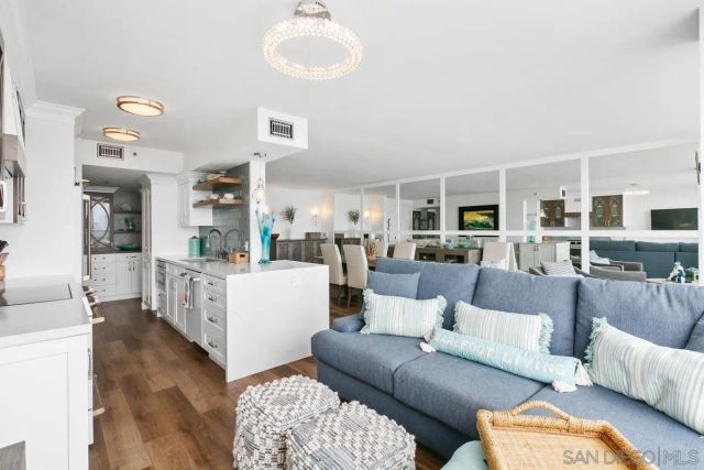 1710 Avenida Del Mundo 1007, Coronado, CA 92118