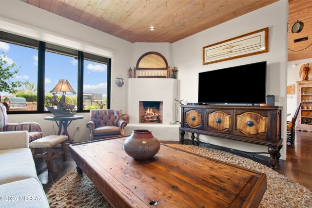 11651 N Adobe Village Place, Marana, AZ 85658
