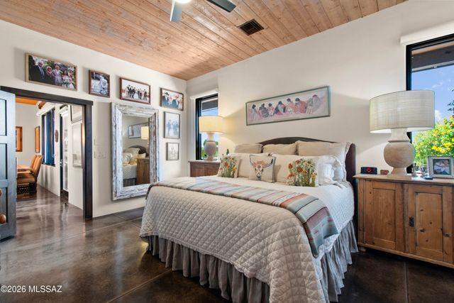 11651 N Adobe Village Place, Marana, AZ 85658