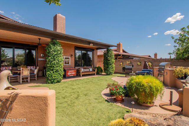11651 N Adobe Village Place, Marana, AZ 85658